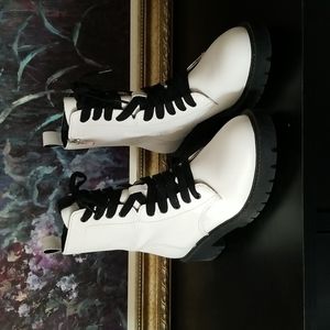 Steve Madden Checker Combat Boot Sz 7